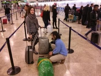 En Barajas. Destino: Camboya